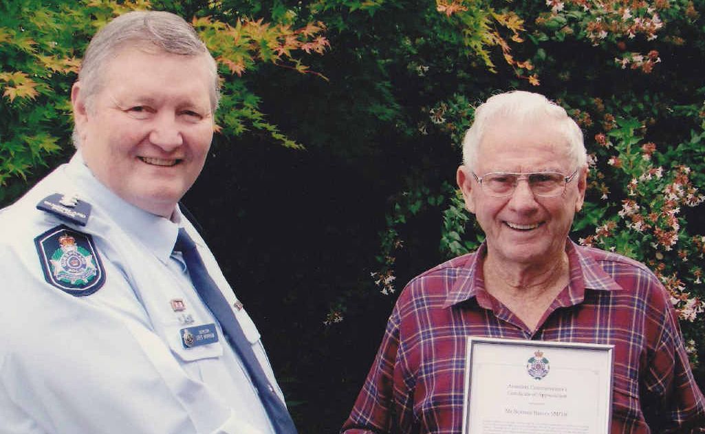 Inspector Greg Morrow with Norman Smith. Inspector Greg Morrow with Norman Smith.
